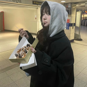 优酸乳成人字幕在线观看
